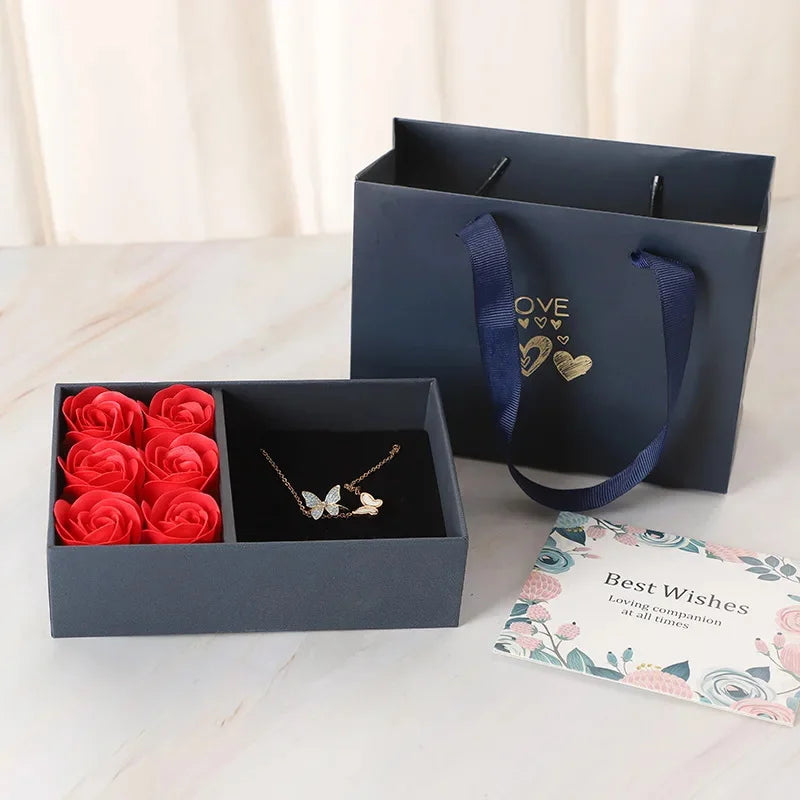 Coffret 6 roses éternelles - Collier