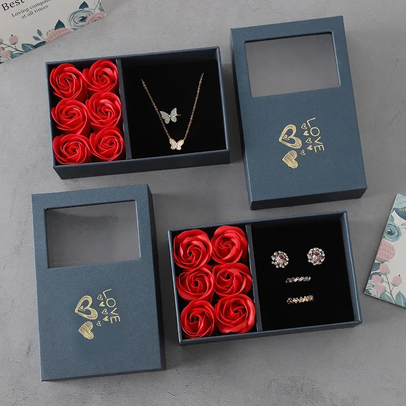 Coffret 6 roses éternelles - Collier